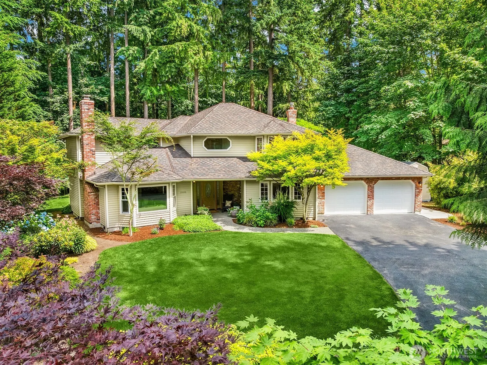 19006 185th Avenue NE, Woodinville, WA 98077