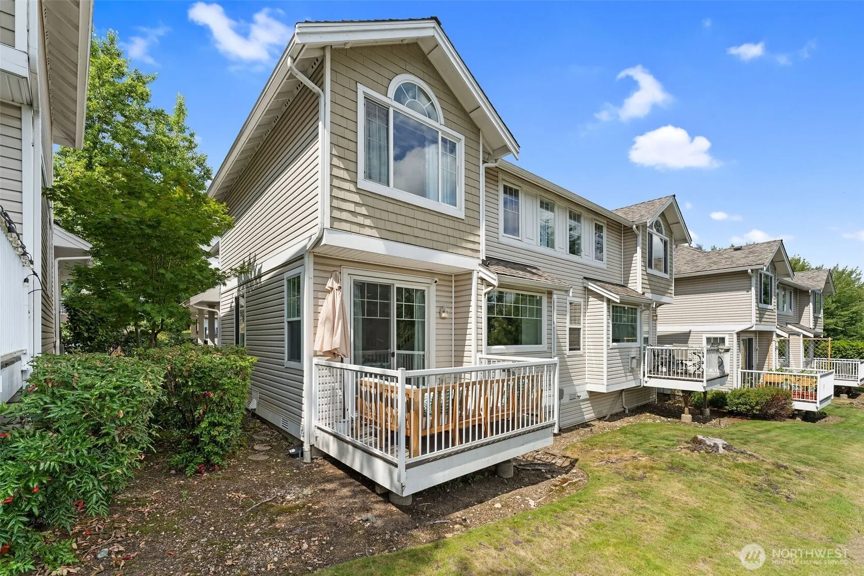 13021 NE 182nd Place #B, Bothell, WA 98011