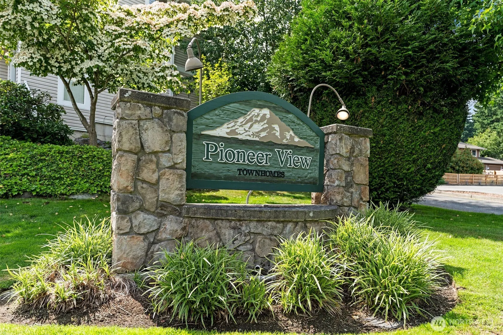 13021 NE 182nd Place #B, Bothell, WA 98011