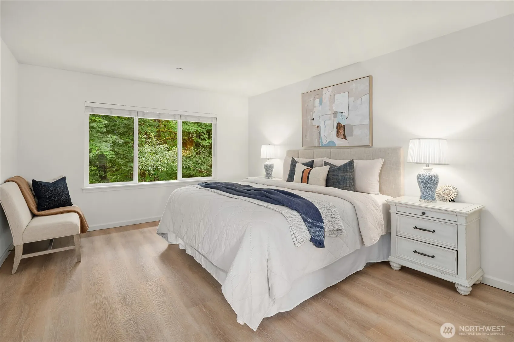 16760 128th Place NE, Woodinville, WA 98072