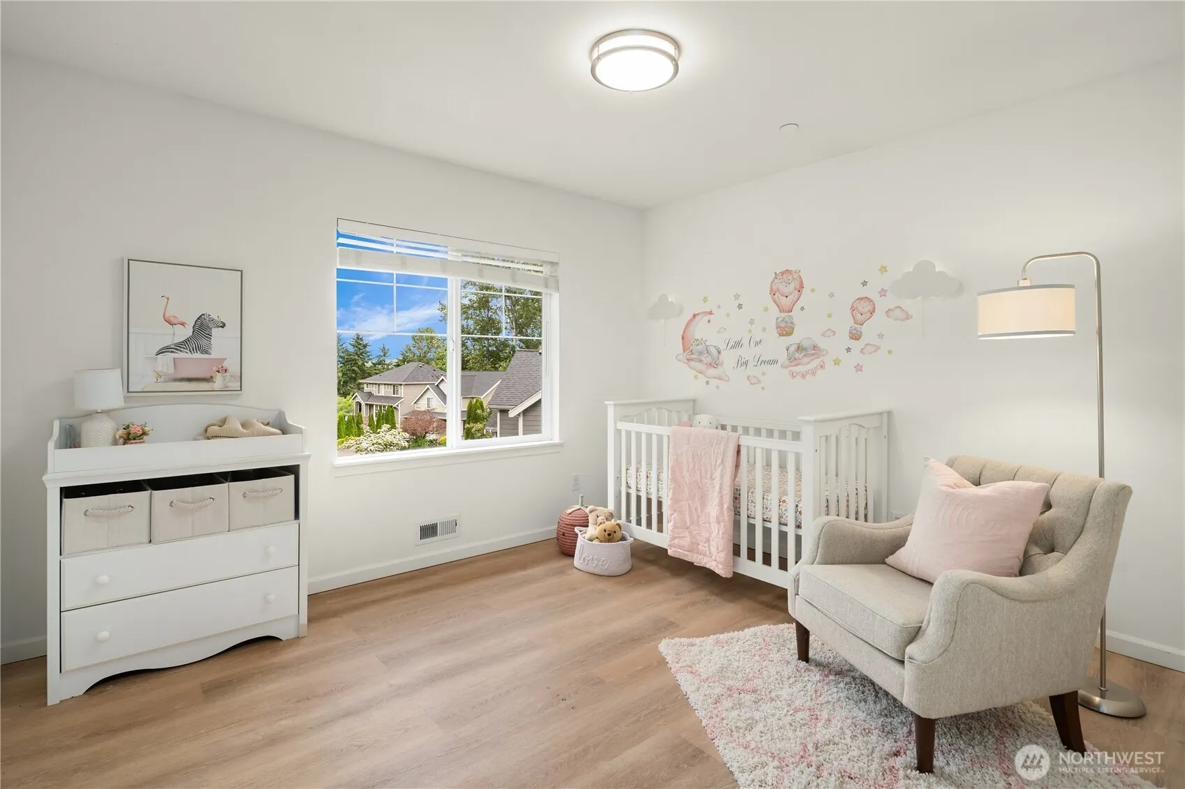 16760 128th Place NE, Woodinville, WA 98072