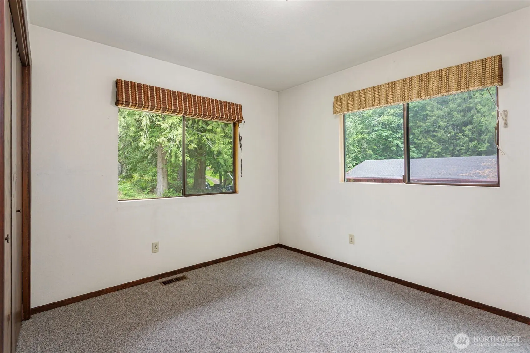 27435 NE 22nd Street , Redmond, WA 98053