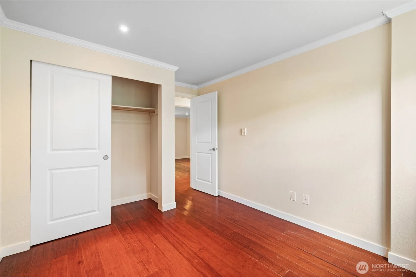 14010 NE 181st Place #C102, Woodinville, WA 98072