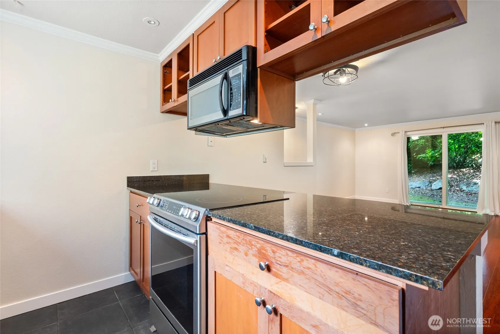 14010 NE 181st Place #C102, Woodinville, WA 98072