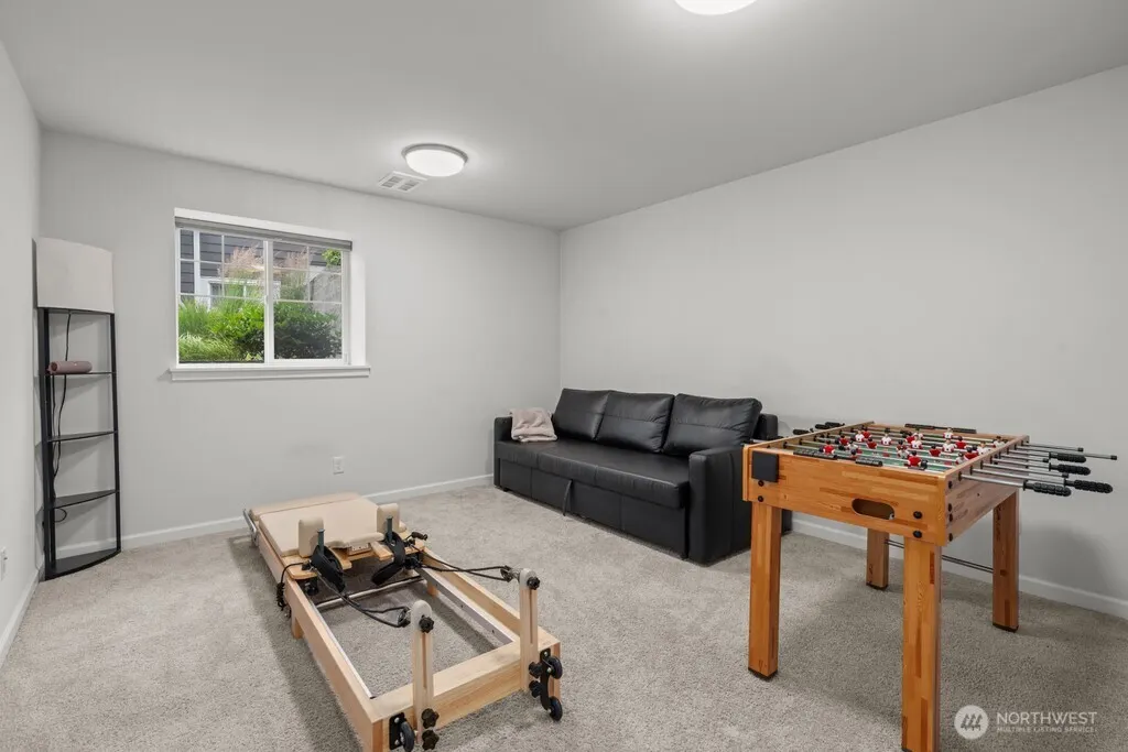 22328 88th Way S #M101, Kent, WA 98031