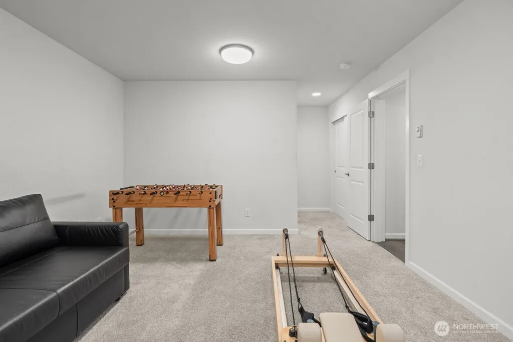22328 88th Way S #M101, Kent, WA 98031