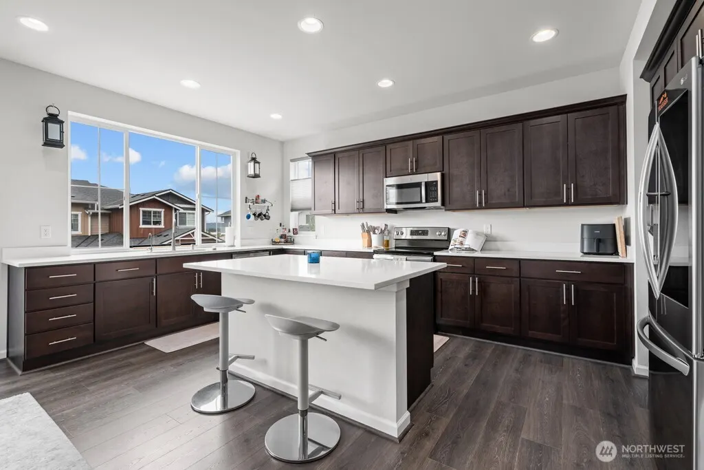 22328 88th Way S #M101, Kent, WA 98031