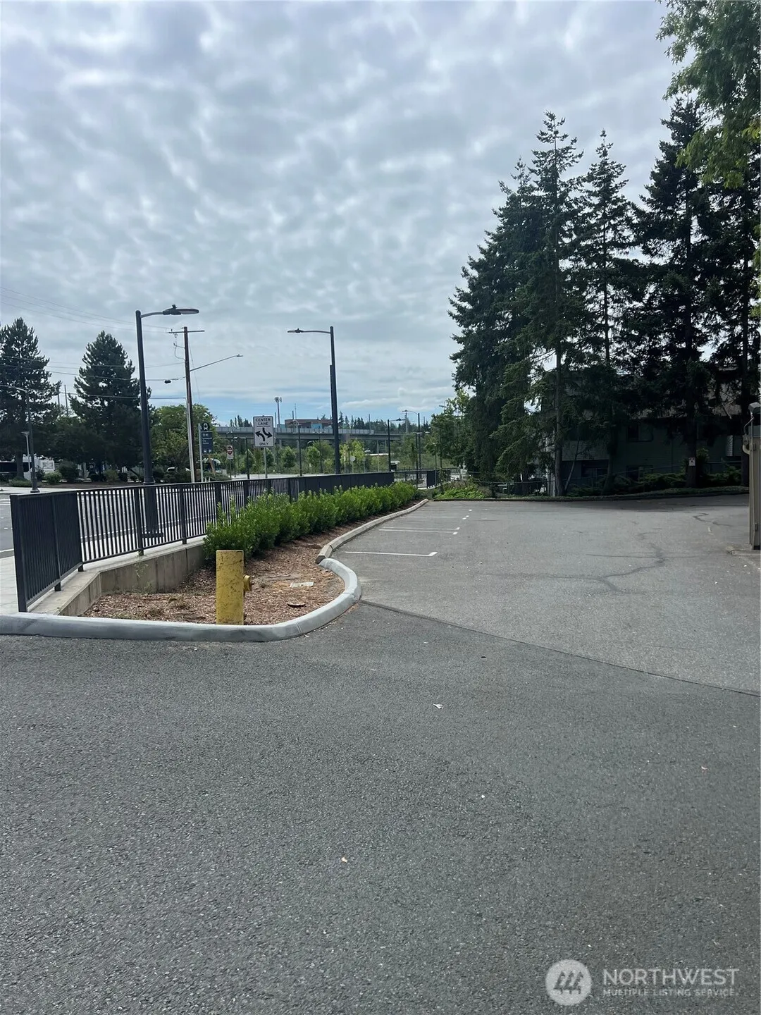 4800 200th Street SW #E205, Lynnwood, WA 98036