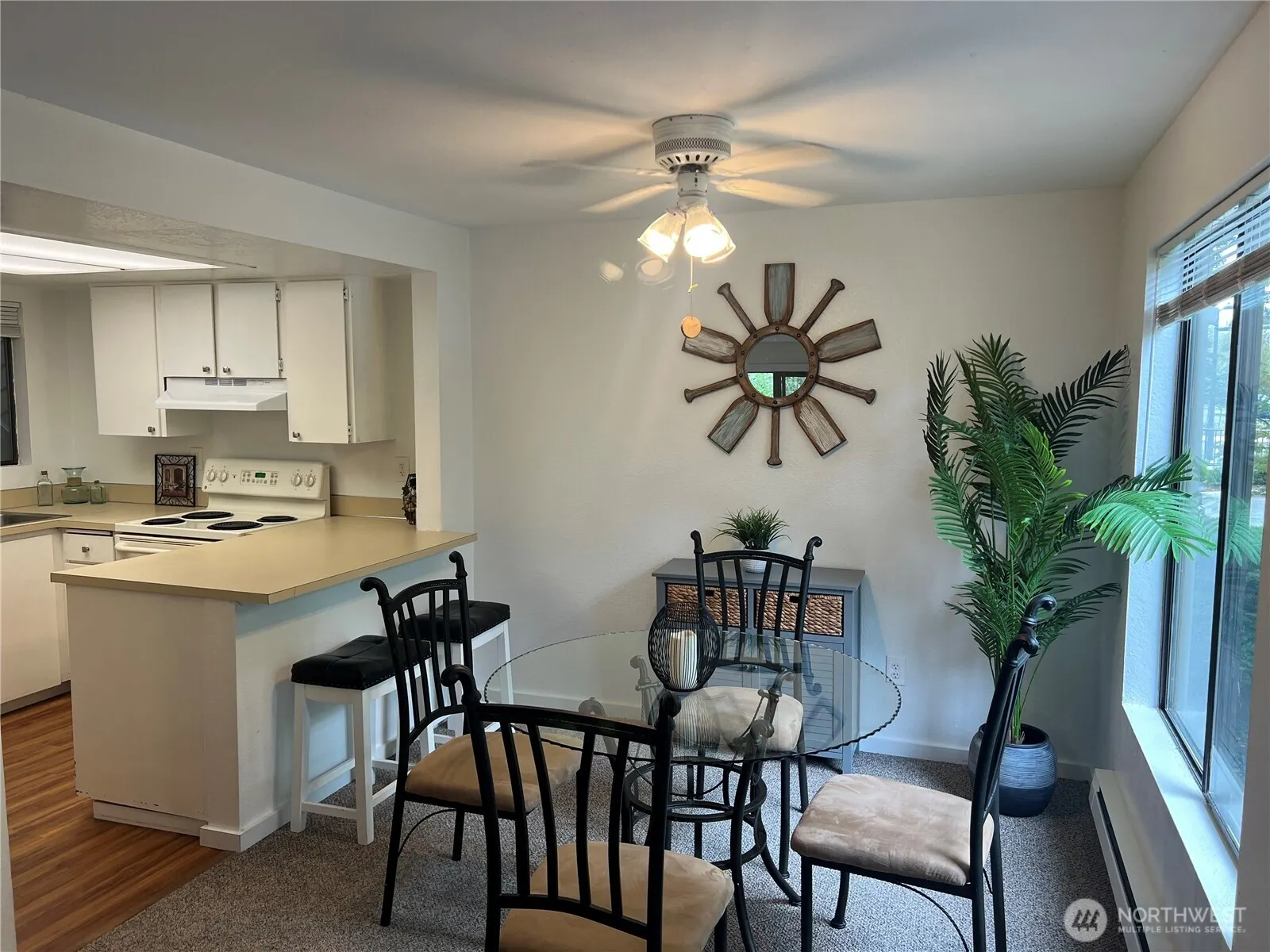 4800 200th Street SW #E205, Lynnwood, WA 98036