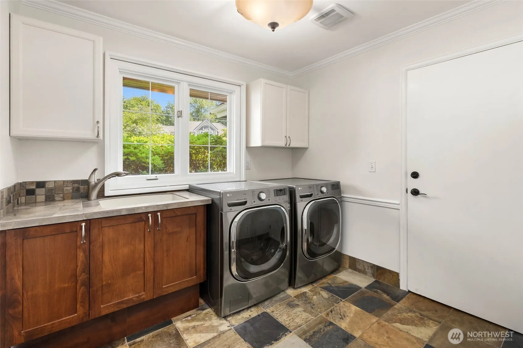 2513 265th Avenue NE, Redmond, WA 98053