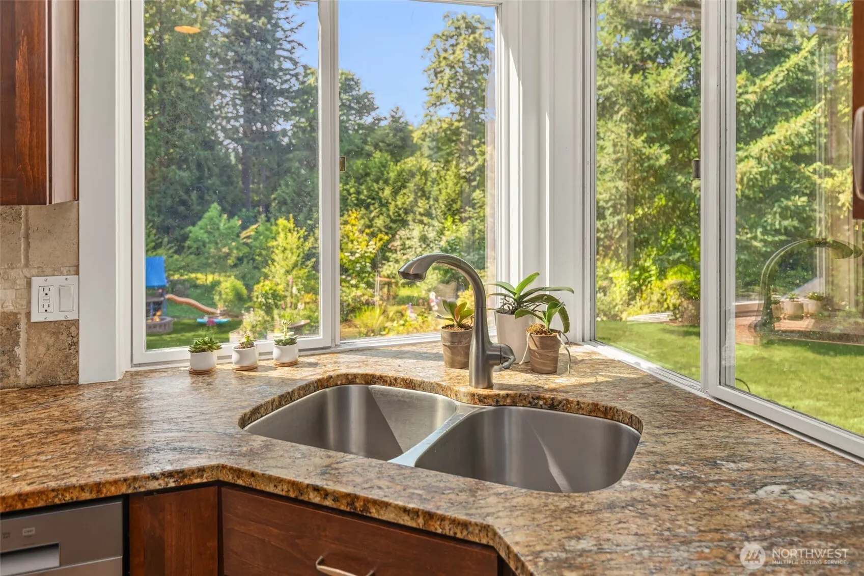 2513 265th Avenue NE, Redmond, WA 98053