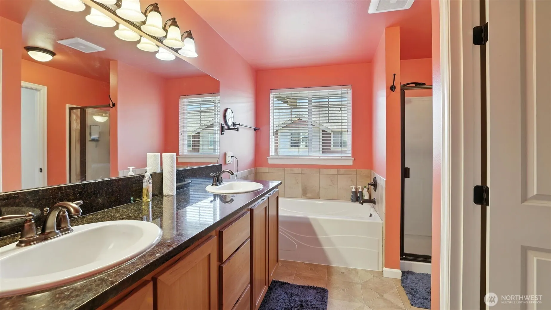 4650 NE 3rd Lane #F1, Renton, WA 98059