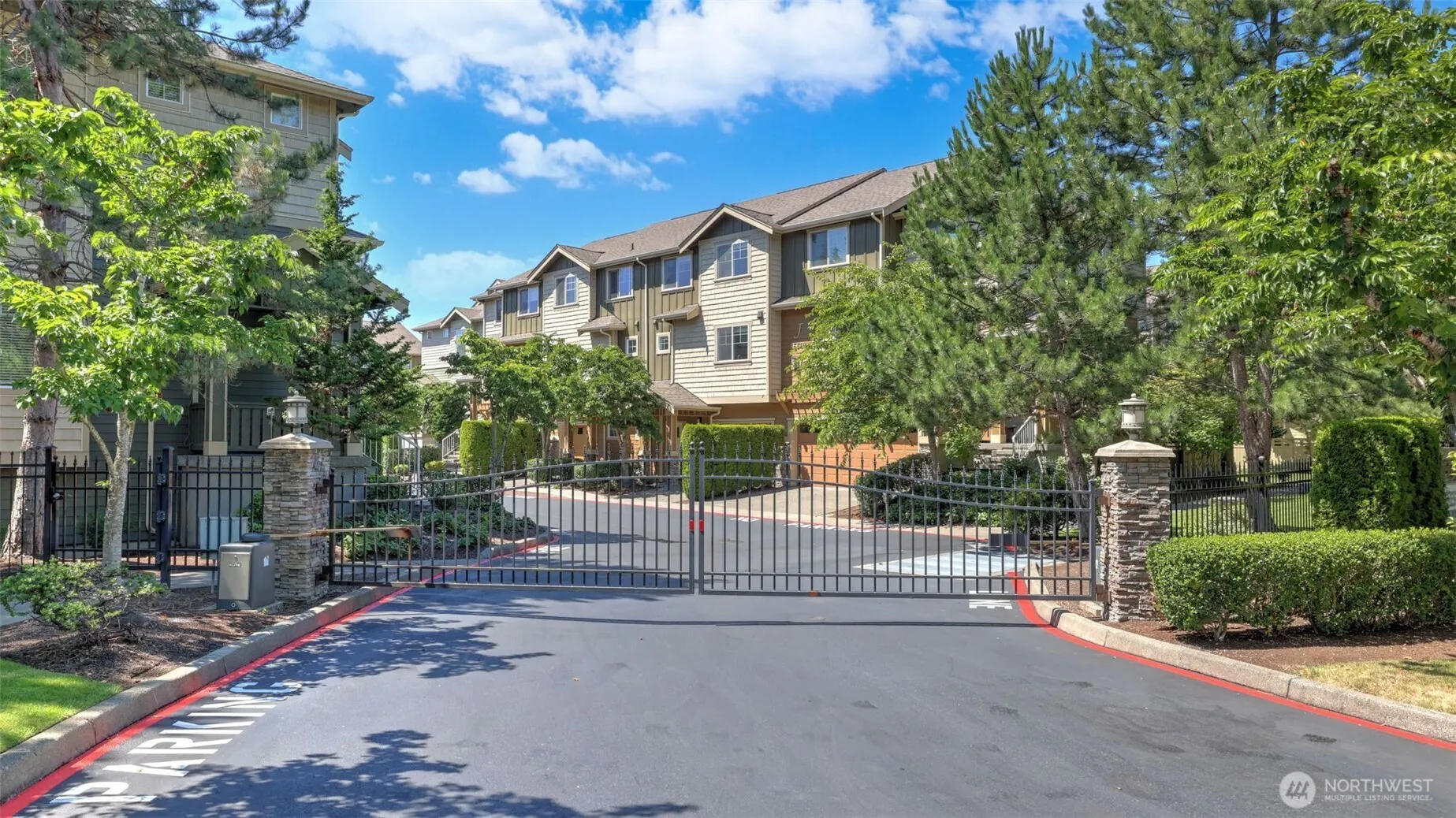 4650 NE 3rd Lane #F1, Renton, WA 98059