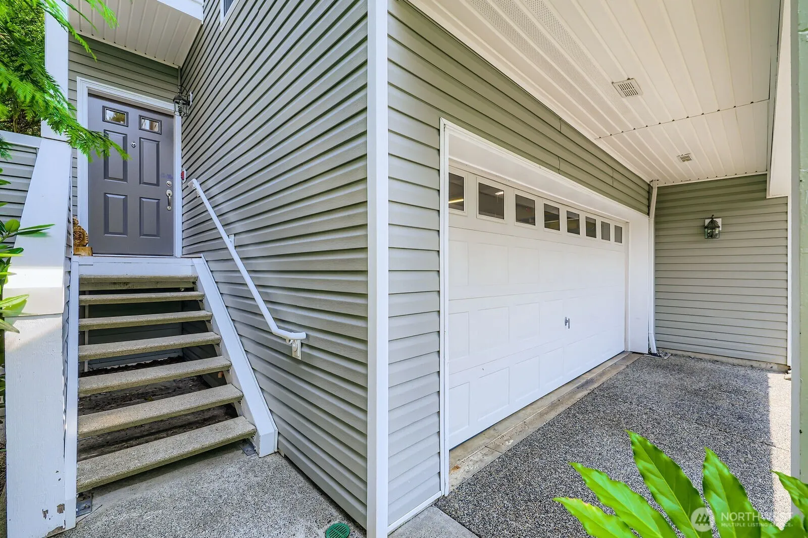 23120 SE Black Nugget Road #D1, Issaquah, WA 98029