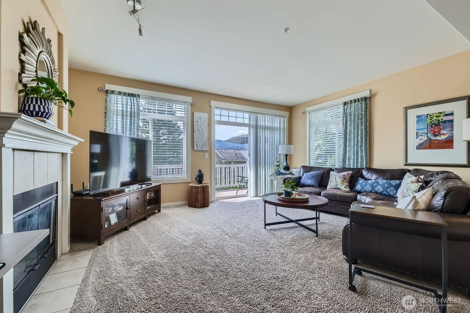 23120 SE Black Nugget Road #D1, Issaquah, WA 98029