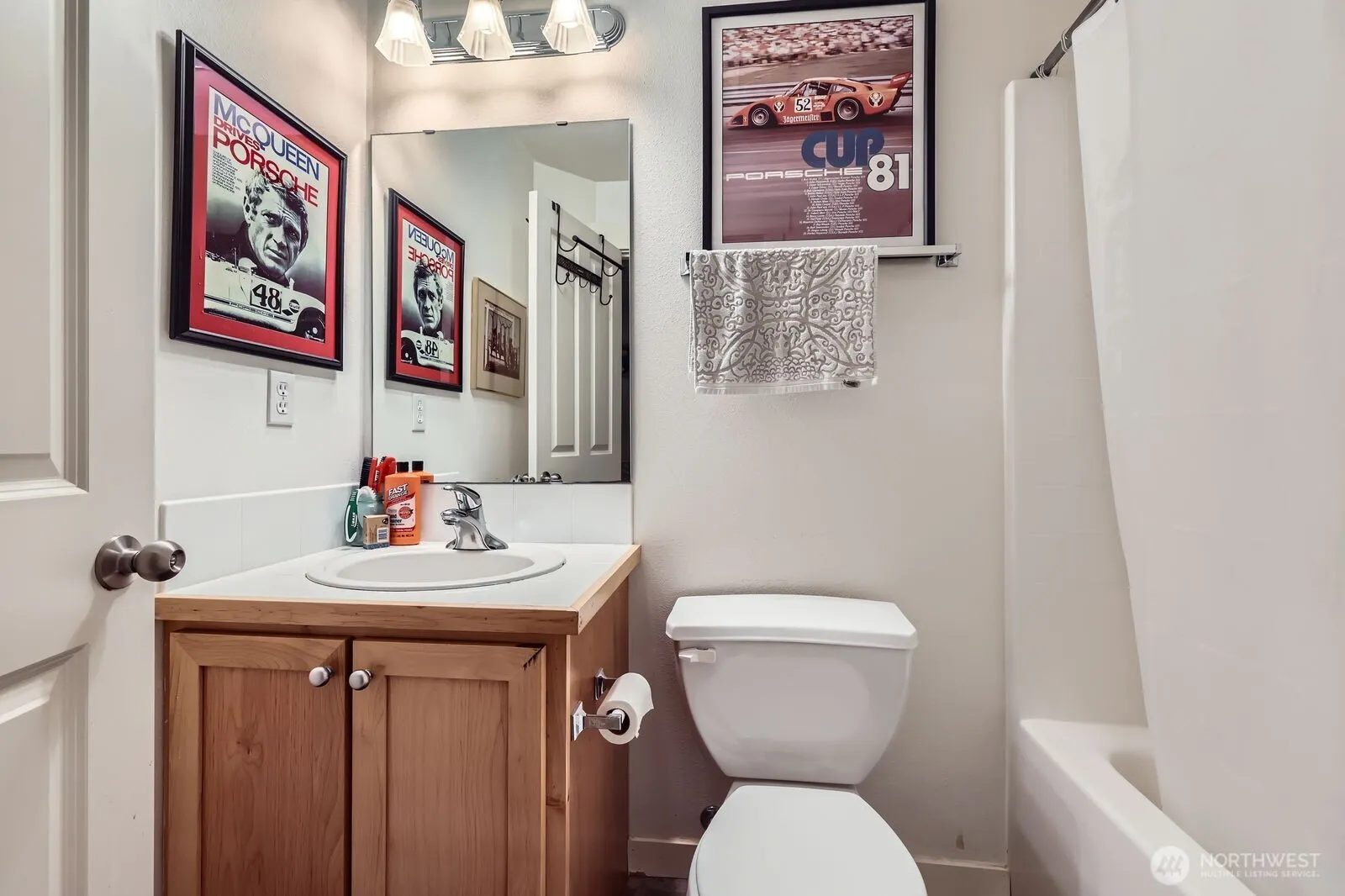23120 SE Black Nugget Road #D1, Issaquah, WA 98029