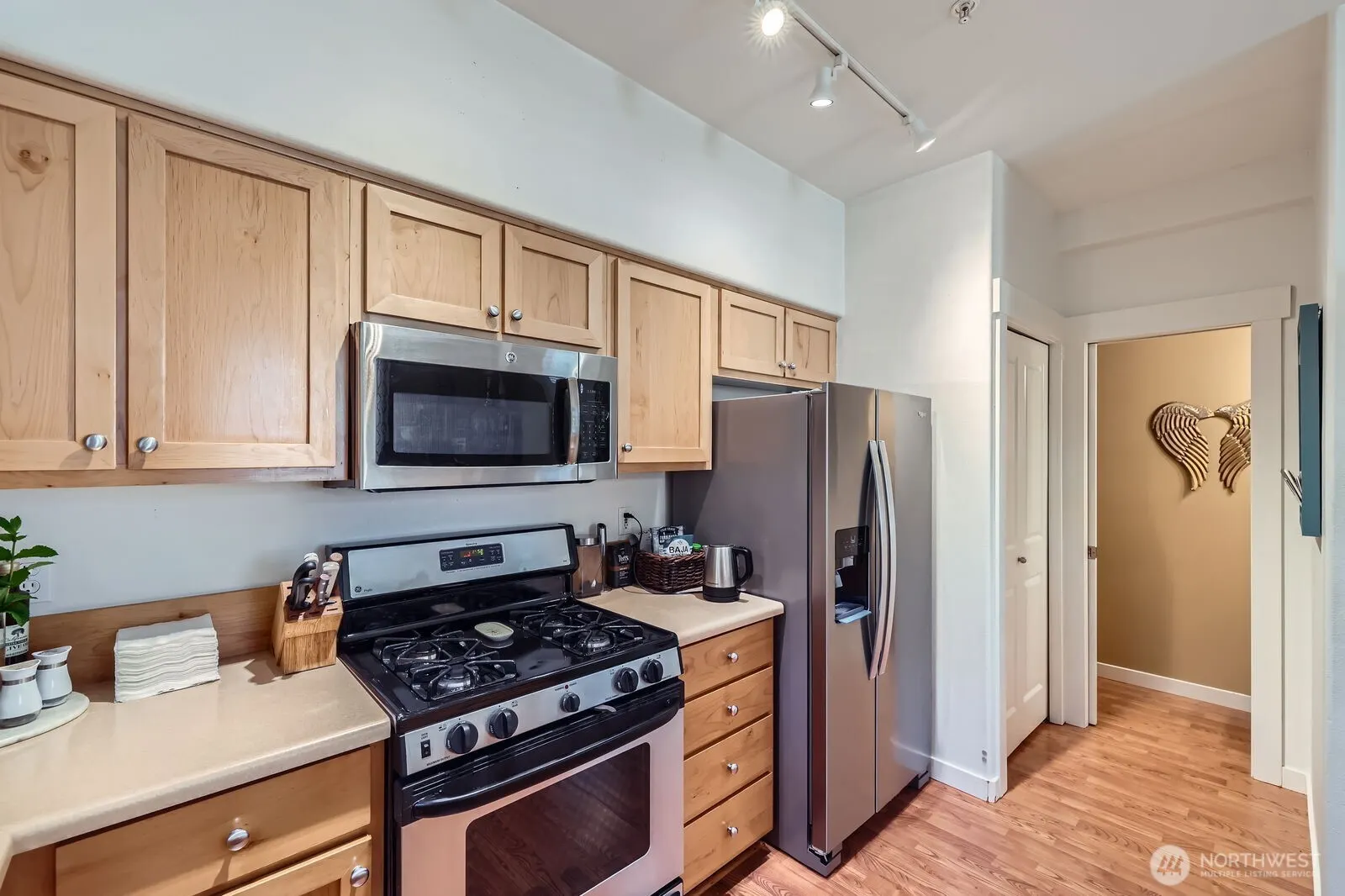 23120 SE Black Nugget Road #D1, Issaquah, WA 98029