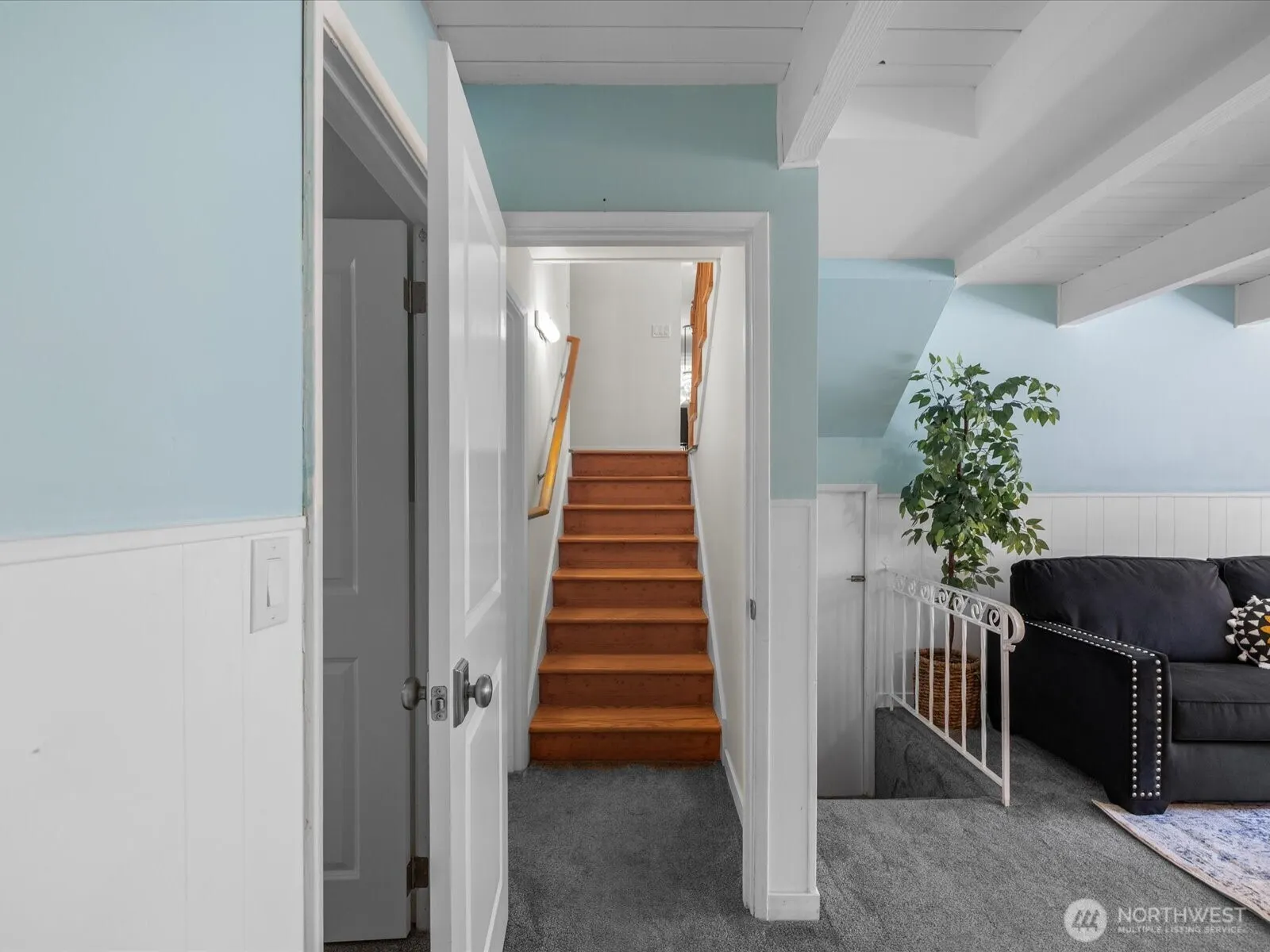 17829 NE 93rd Place , Bothell, WA 98011