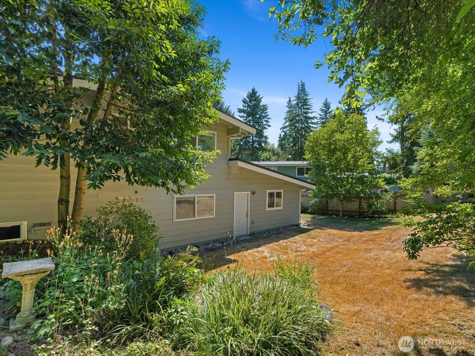 17829 NE 93rd Place , Bothell, WA 98011