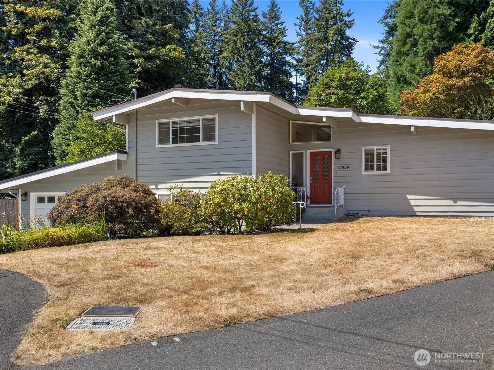 17829 NE 93rd Place , Bothell, WA 98011