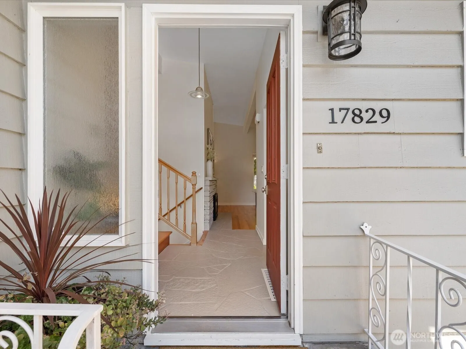 17829 NE 93rd Place , Bothell, WA 98011