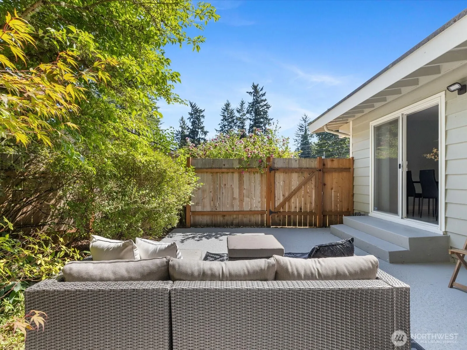 17829 NE 93rd Place , Bothell, WA 98011