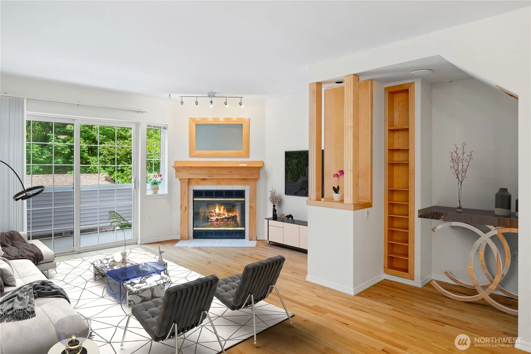 601 12th Avenue NW #F2, Issaquah, WA 98027-2669