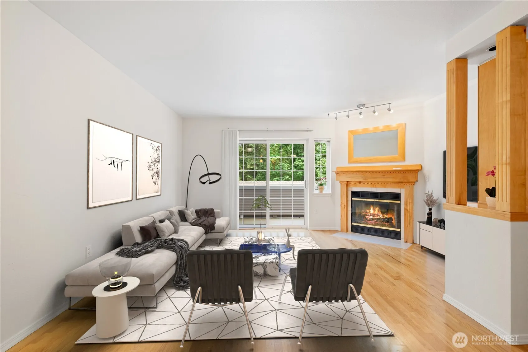 601 12th Avenue NW #F2, Issaquah, WA 98027-2669