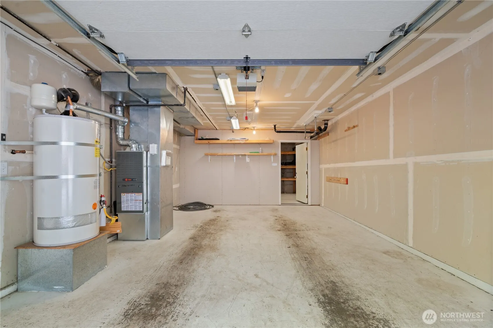 601 12th Avenue NW #F2, Issaquah, WA 98027-2669