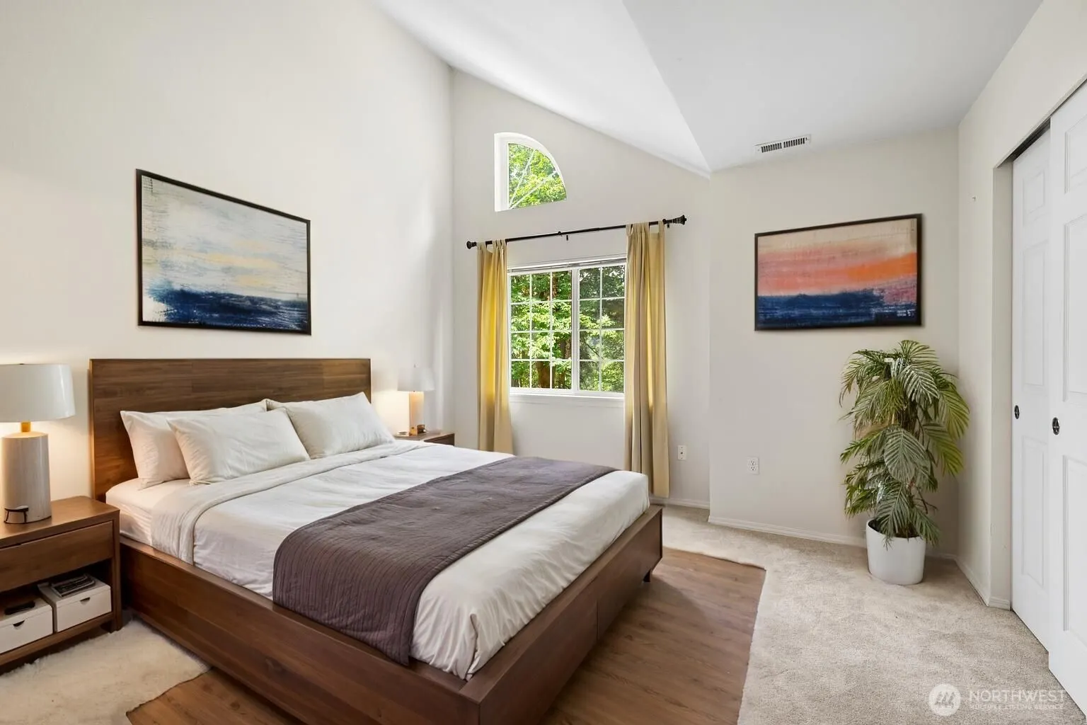 601 12th Avenue NW #F2, Issaquah, WA 98027-2669
