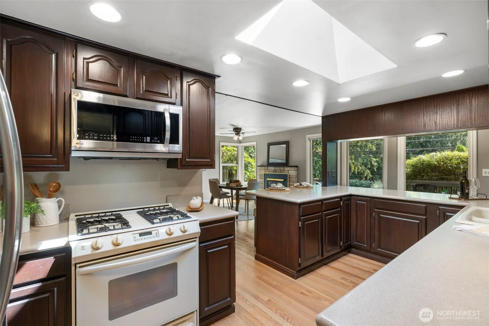 19555 Ave NE 170th , Woodinville, WA 98072-9807
