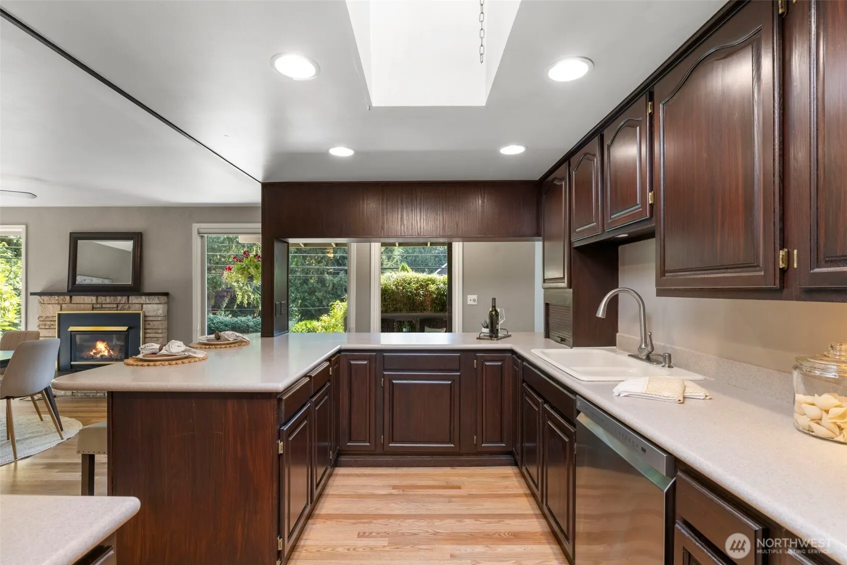 19555 Ave NE 170th , Woodinville, WA 98072-9807