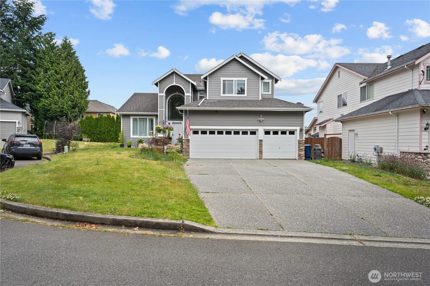 709 142nd Pl SW, Lynnwood, WA 98087