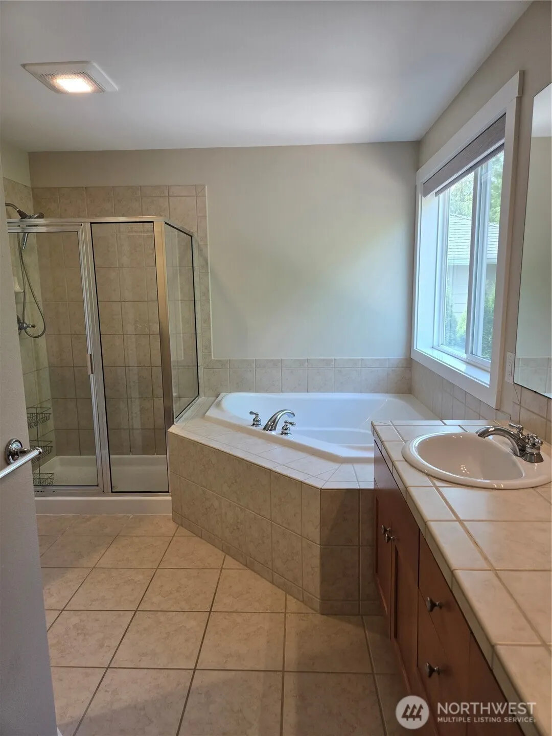 3819 216th Place SE, Bothell, WA 98021