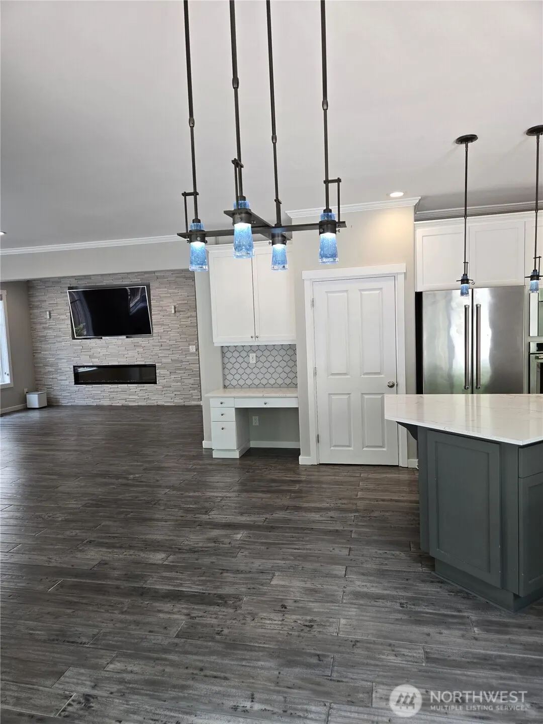 3819 216th Place SE, Bothell, WA 98021