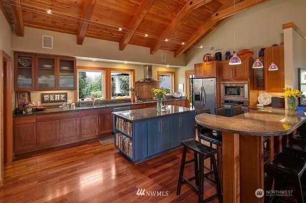 16704 162nd Avenue NE, Woodinville, WA 98072