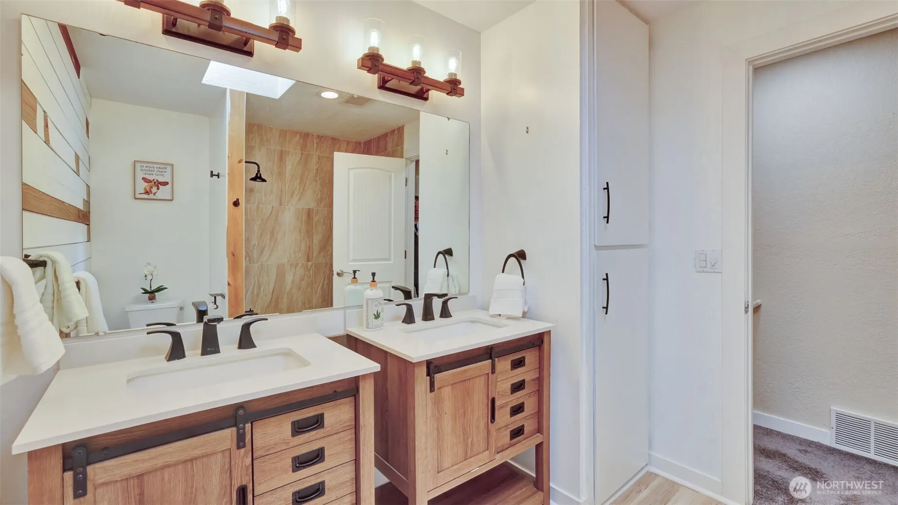 19134 SE May Valley Road , Issaquah, WA 98027