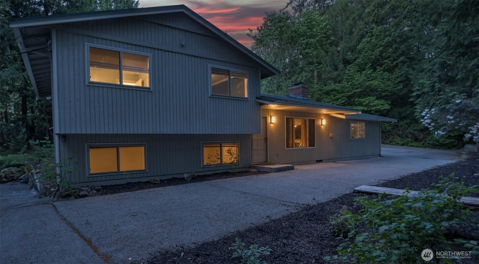 19134 SE May Valley Road , Issaquah, WA 98027