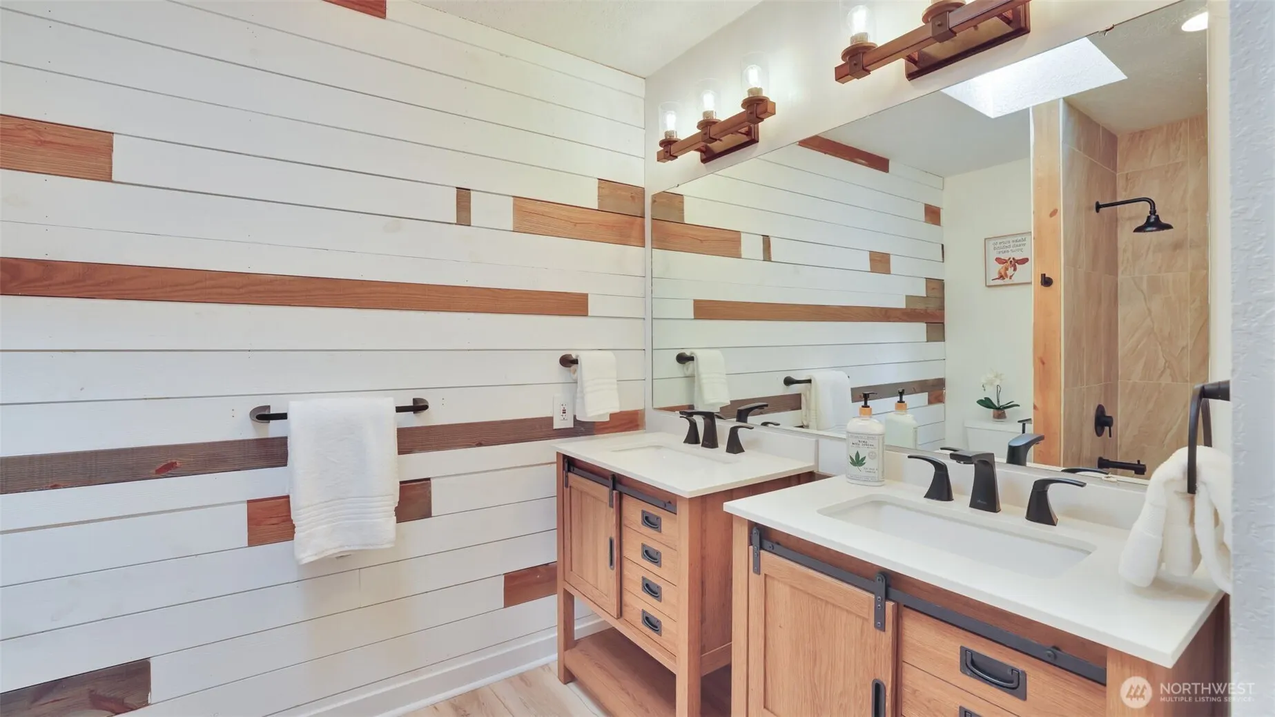 19134 SE May Valley Road , Issaquah, WA 98027