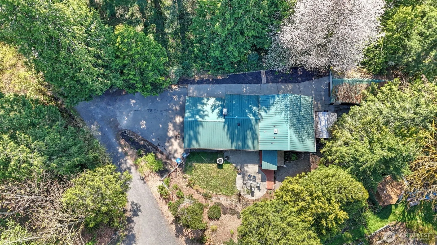 19134 SE May Valley Road , Issaquah, WA 98027