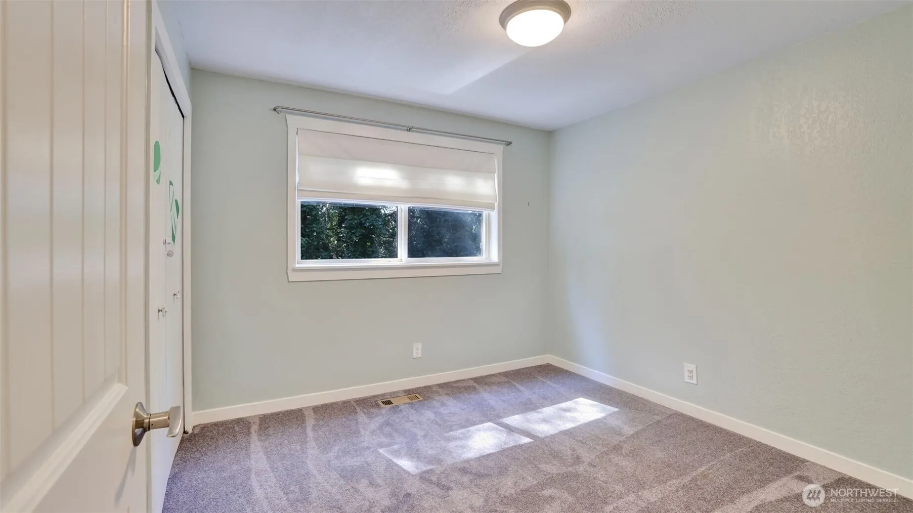 19134 SE May Valley Road , Issaquah, WA 98027