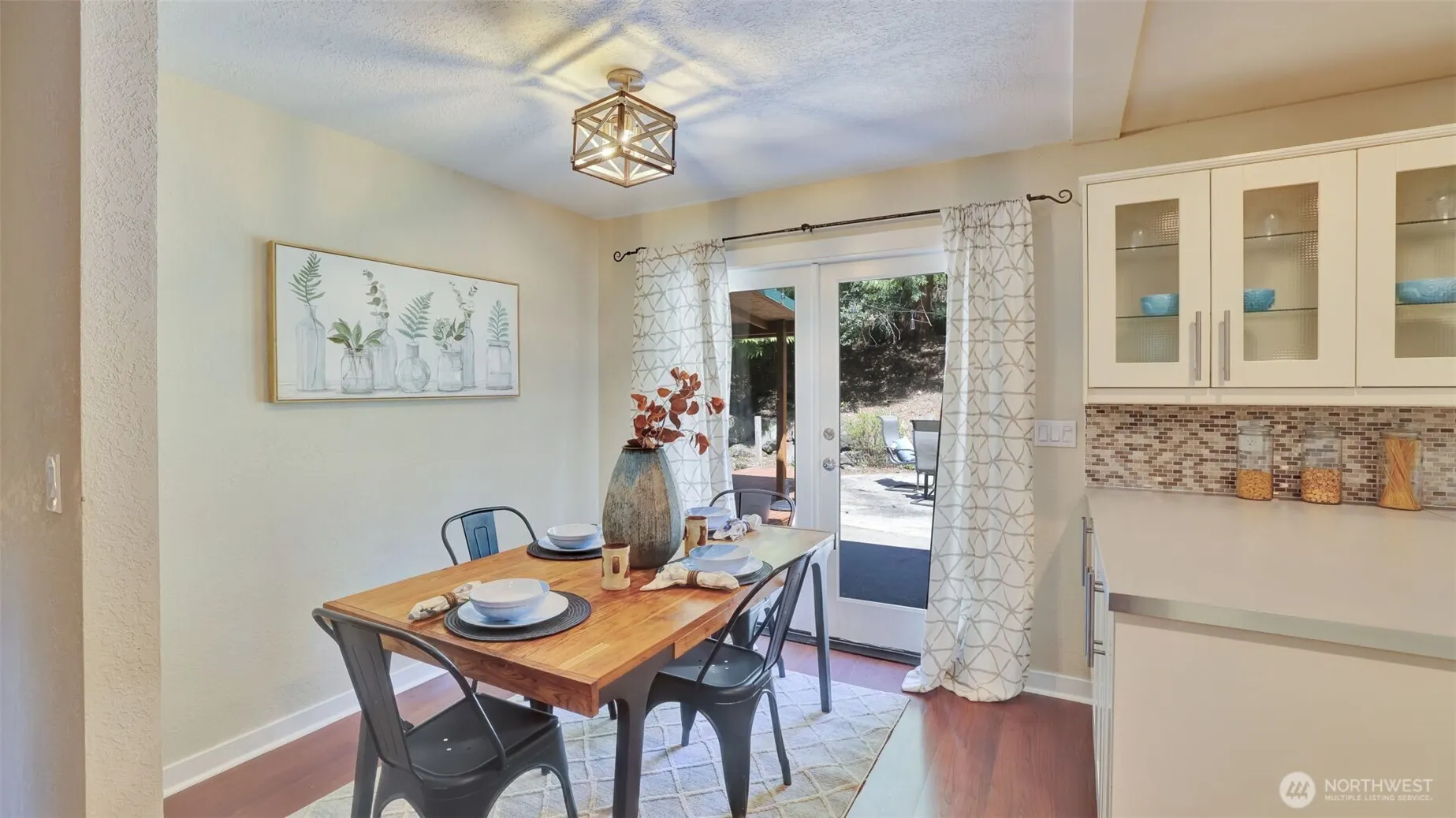 19134 SE May Valley Road , Issaquah, WA 98027