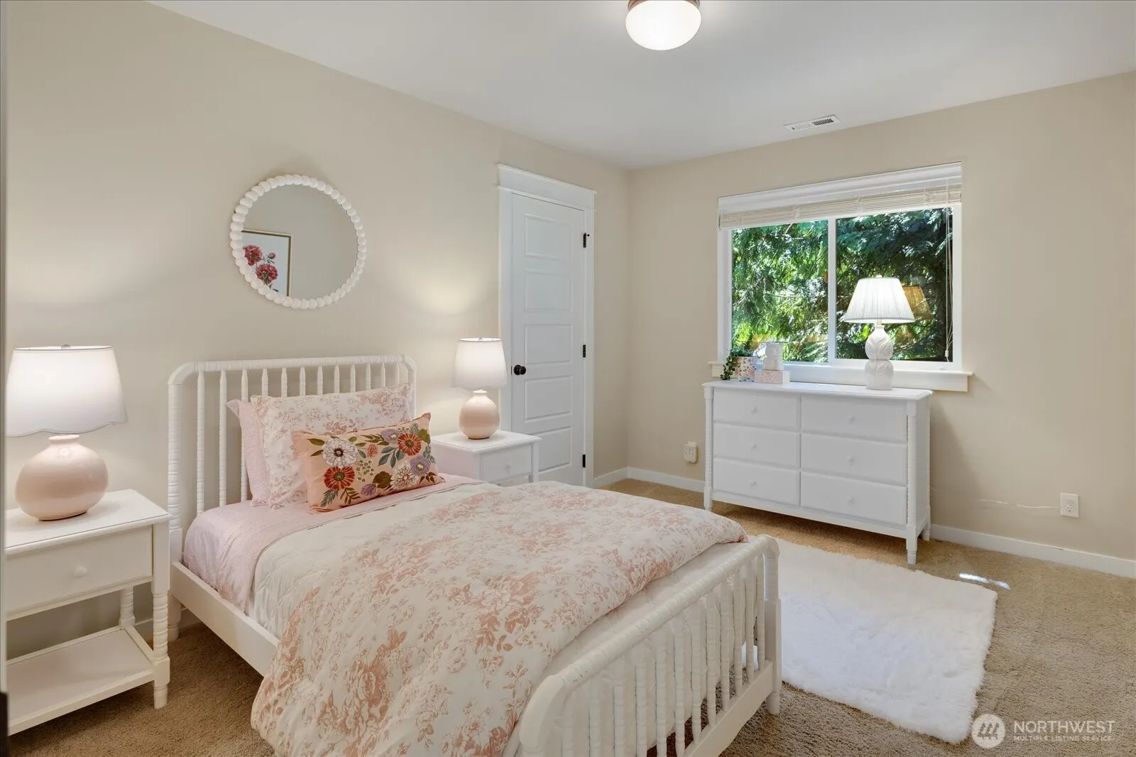 6555 125th Avenue NE, Kirkland, WA 98033