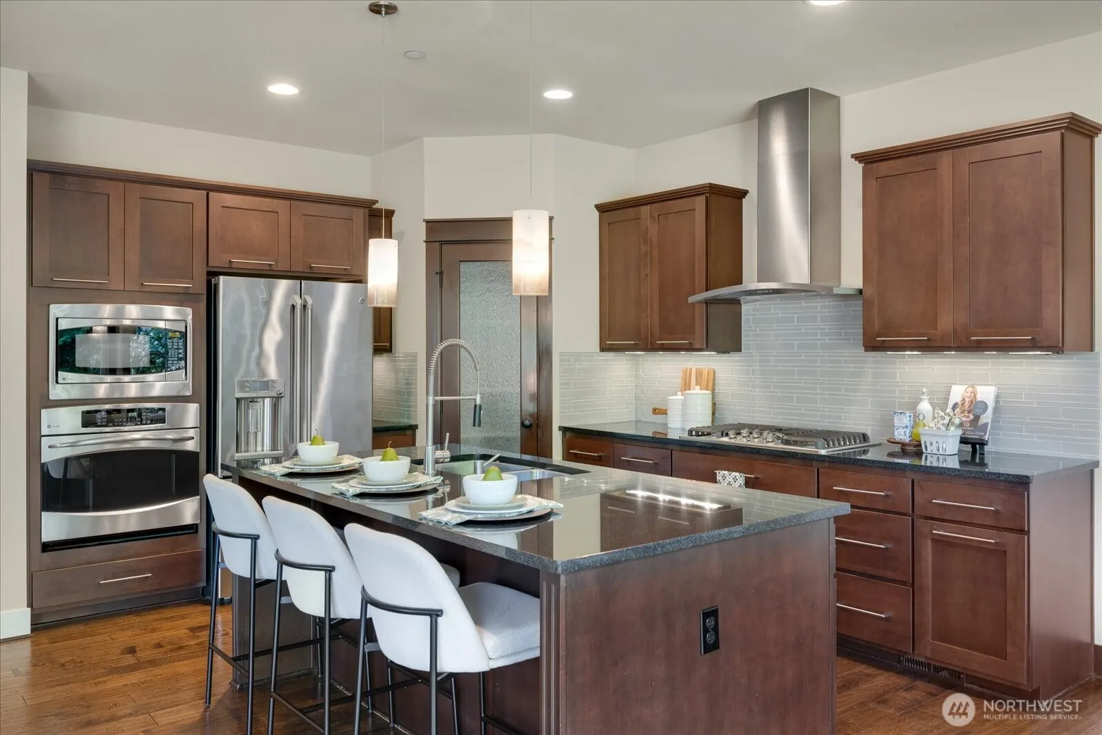 6555 125th Avenue NE, Kirkland, WA 98033