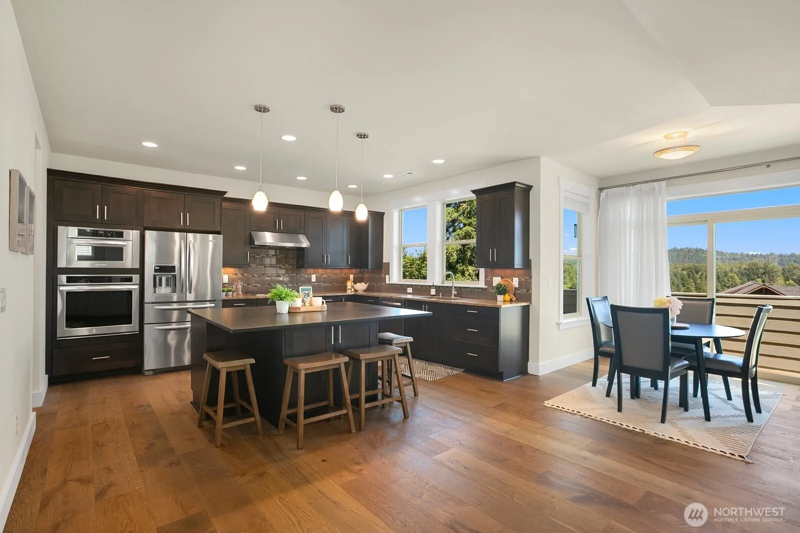 2696 NW Pine Cone Place , Issaquah, WA 98027