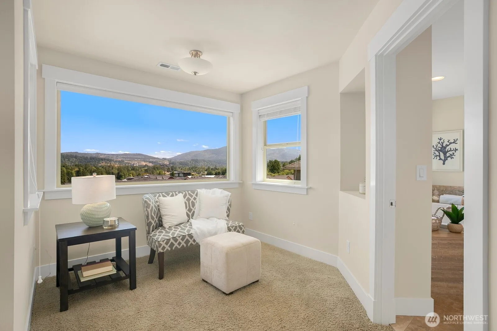 2696 NW Pine Cone Place , Issaquah, WA 98027
