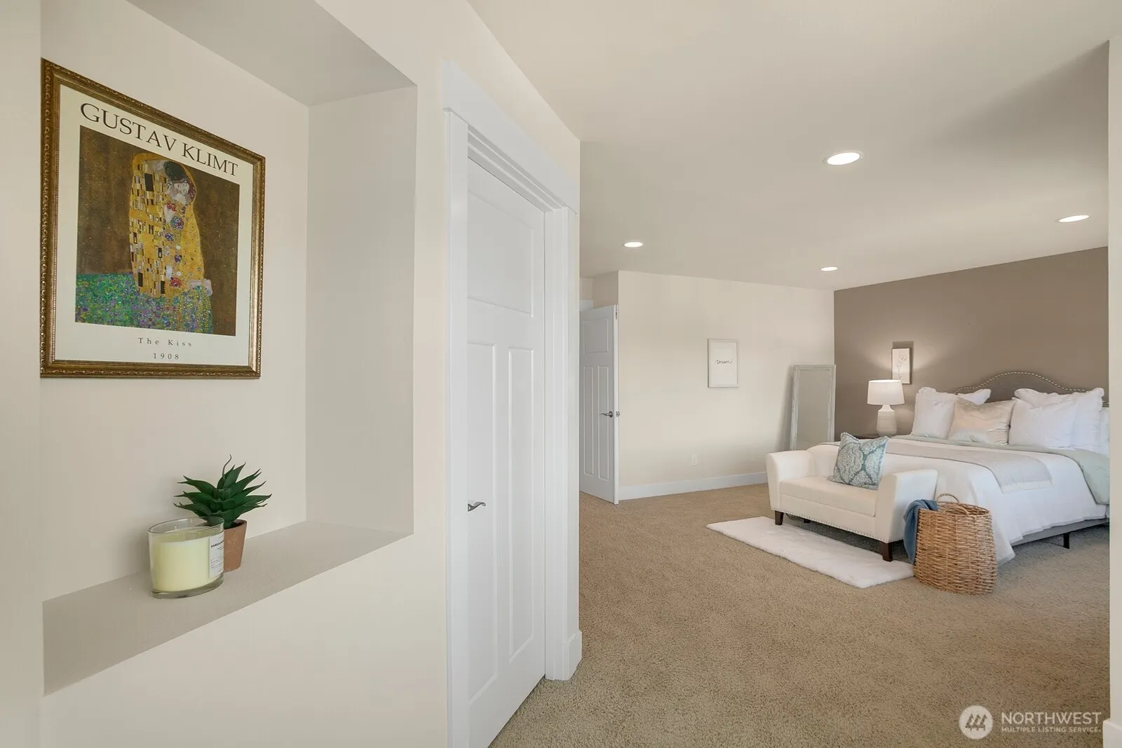 2696 NW Pine Cone Place , Issaquah, WA 98027