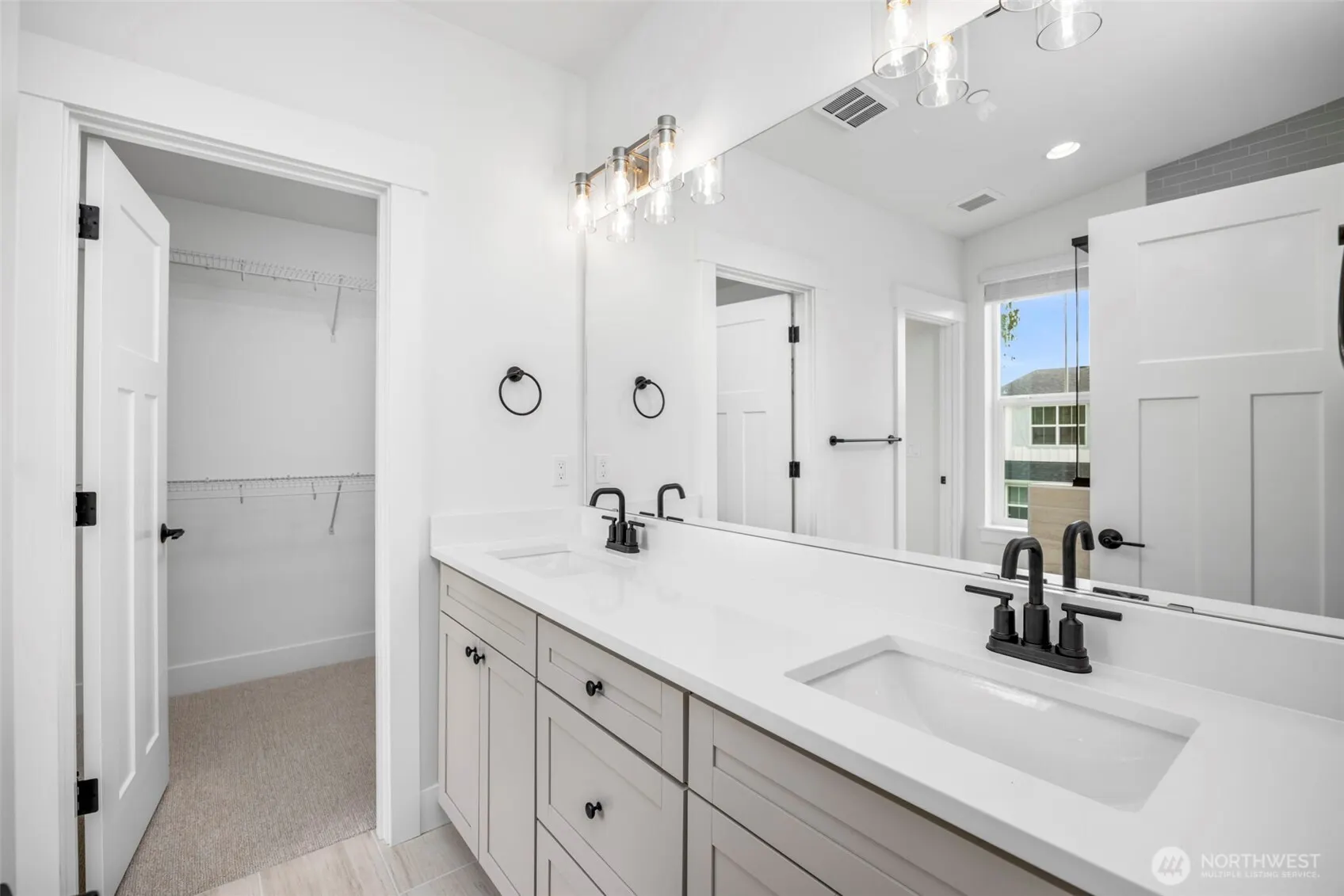 9 160th Place SE, Bothell, WA 98012