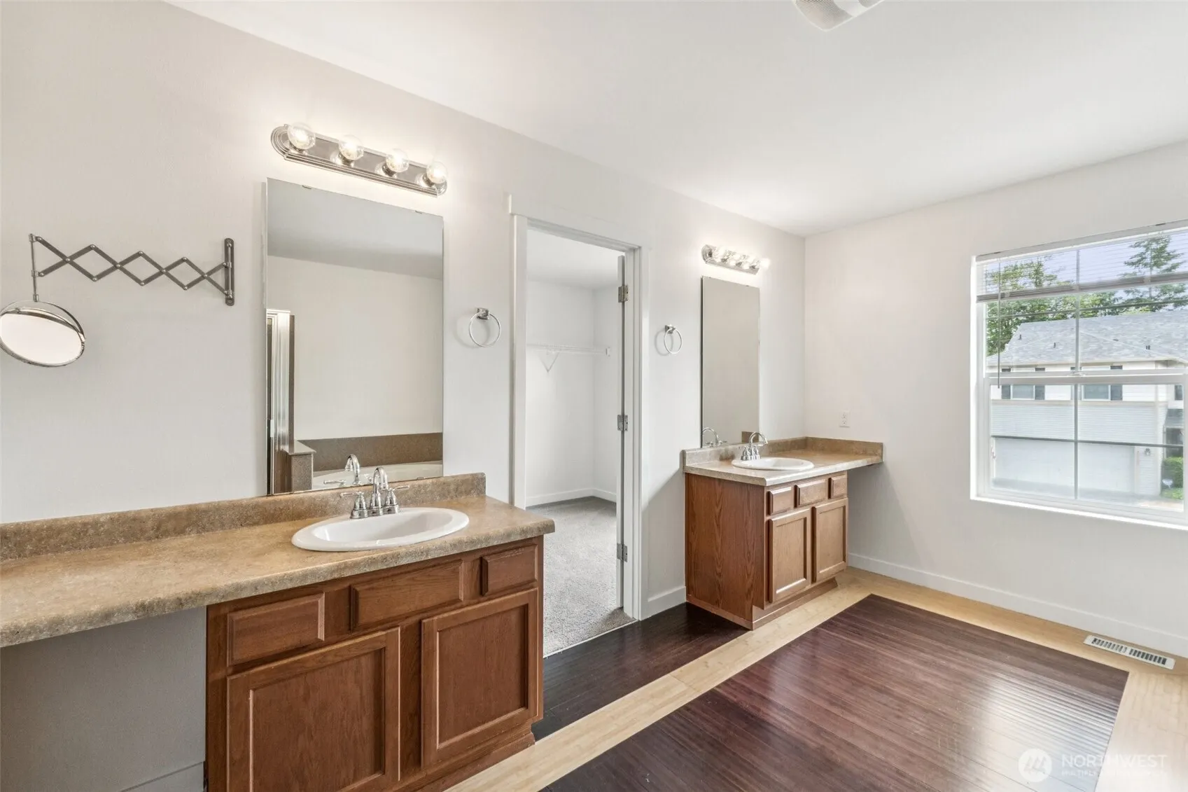 29775 218th Place SE, Kent, WA 98042