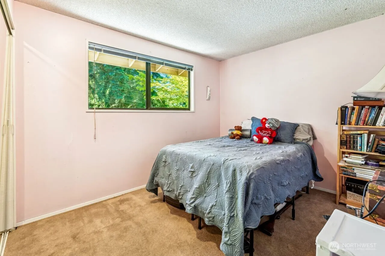 18818 181st Place NE, Woodinville, WA 98077